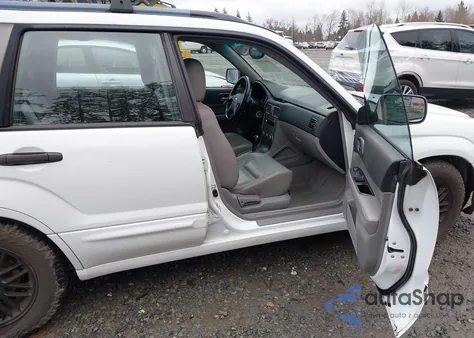 2004 Subaru Forester 2.5Xs z USA, uszkodzony, nr VIN JF1SG65664H700932